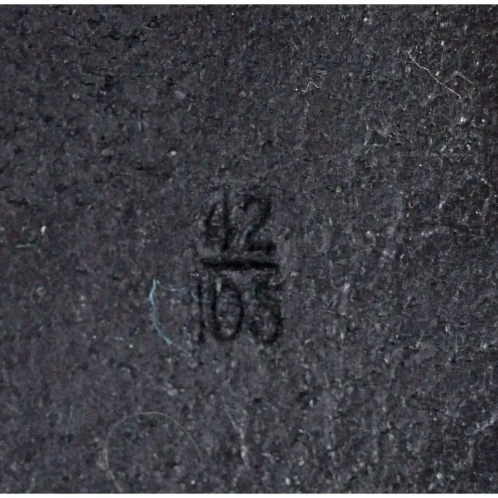 Unbranded tooled black